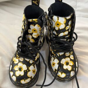 Dr. Martens Kids Boots Black with Yellow and White Floral